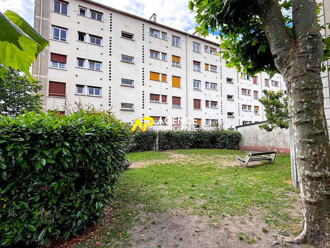 Sartrouville - La Plaine - Appartement 3 pièces 56.98 m² avec cave et parking - photo 9