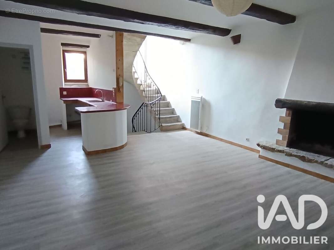 Appartement 105 m² à Les Vans  - photo 3