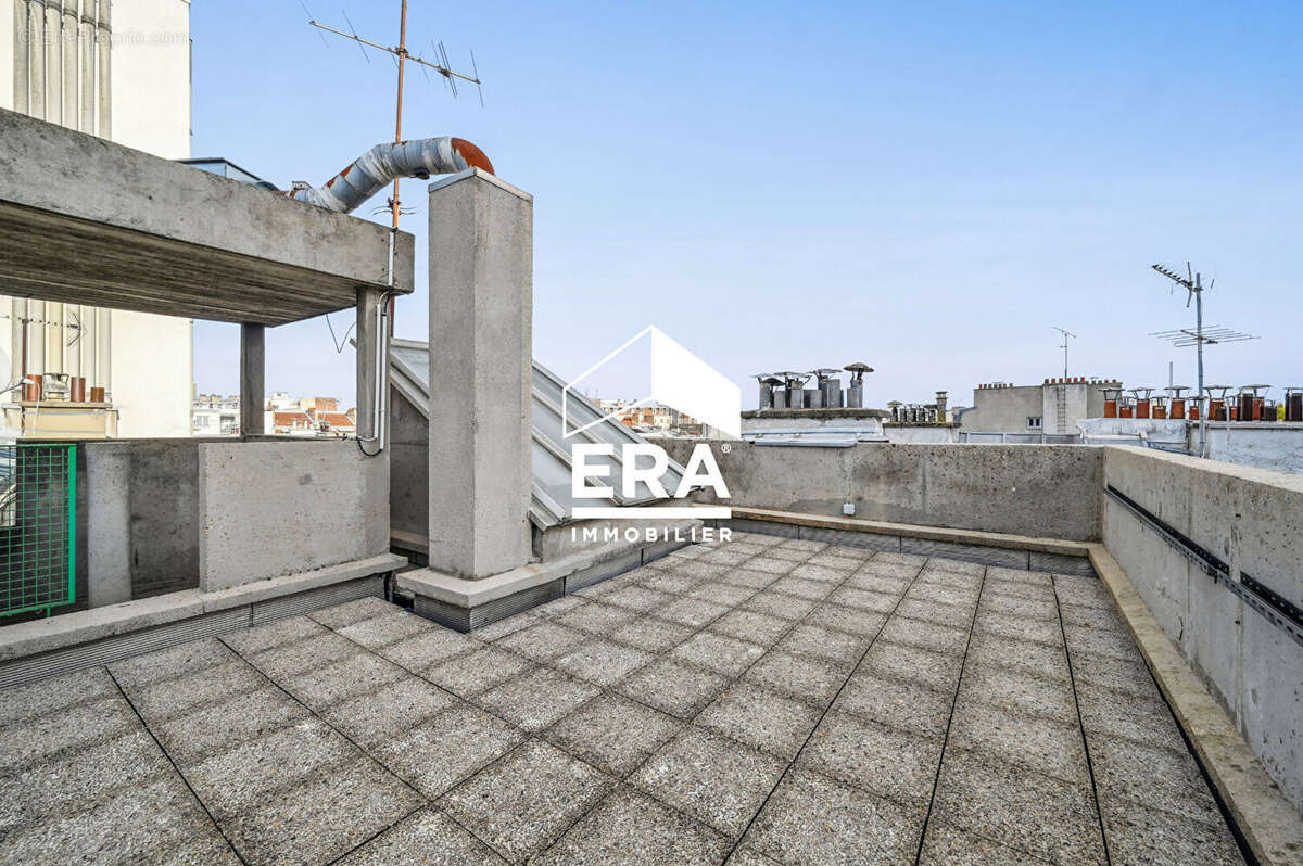 Appartement à PARIS-14E