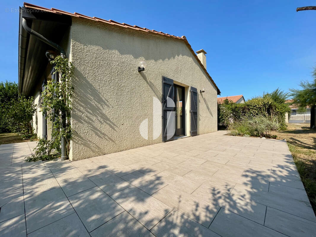 Maison individuelle de plain-pied 4 pièces Villenave-d'Ornon - photo 12
