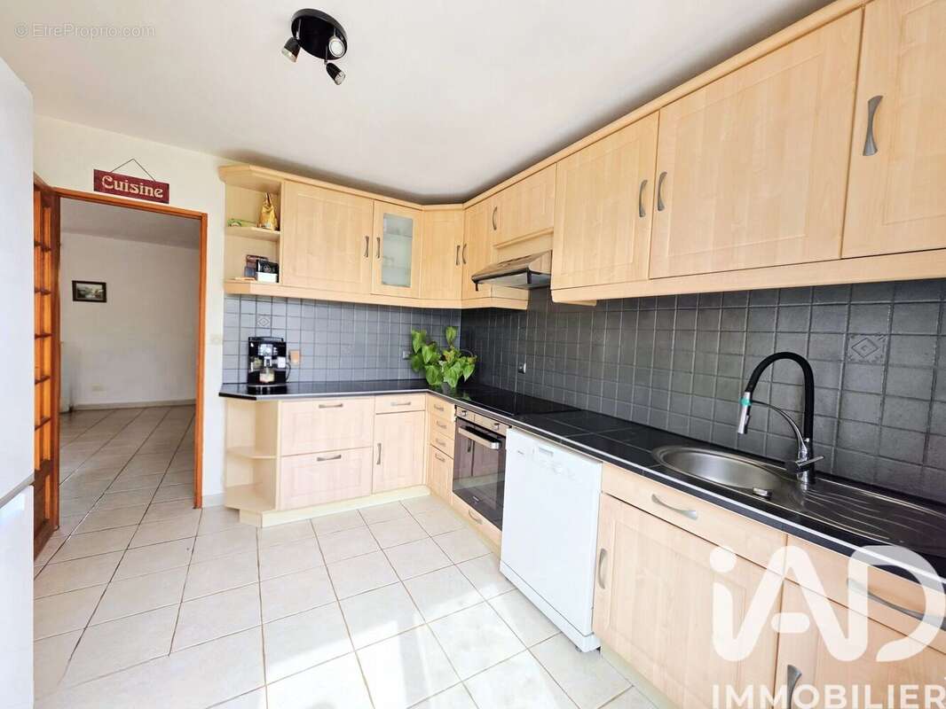 Maison 150 m² à Mondonville-Saint-Jean  - photo 7