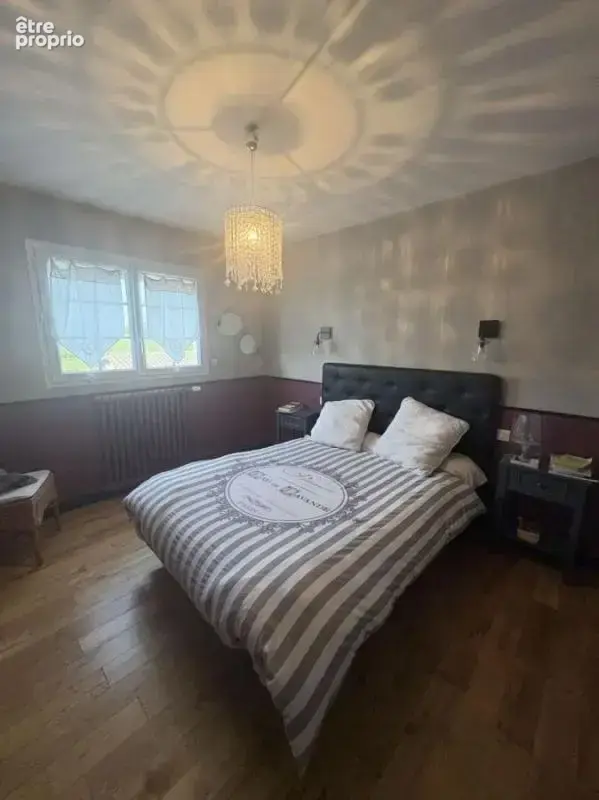 Maison 10 pièces 248 m² à vendre à Coulon (79510) - photo 2