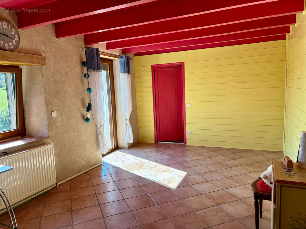 Maison à SAINT-CLEMENT-SUR-VALSONNE