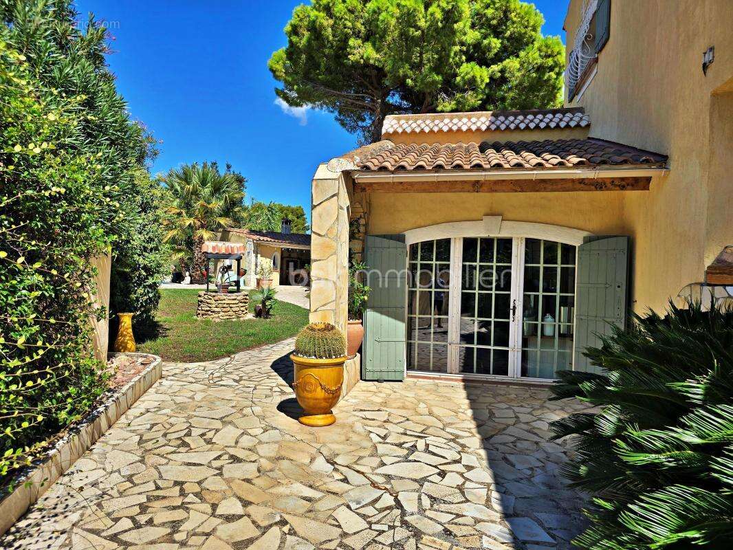 Maison à PORT-DE-BOUC