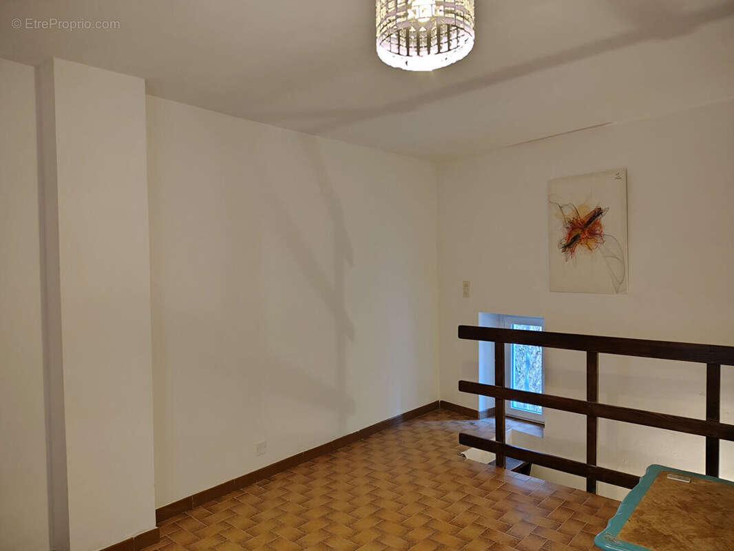 Maison à TAVERNES