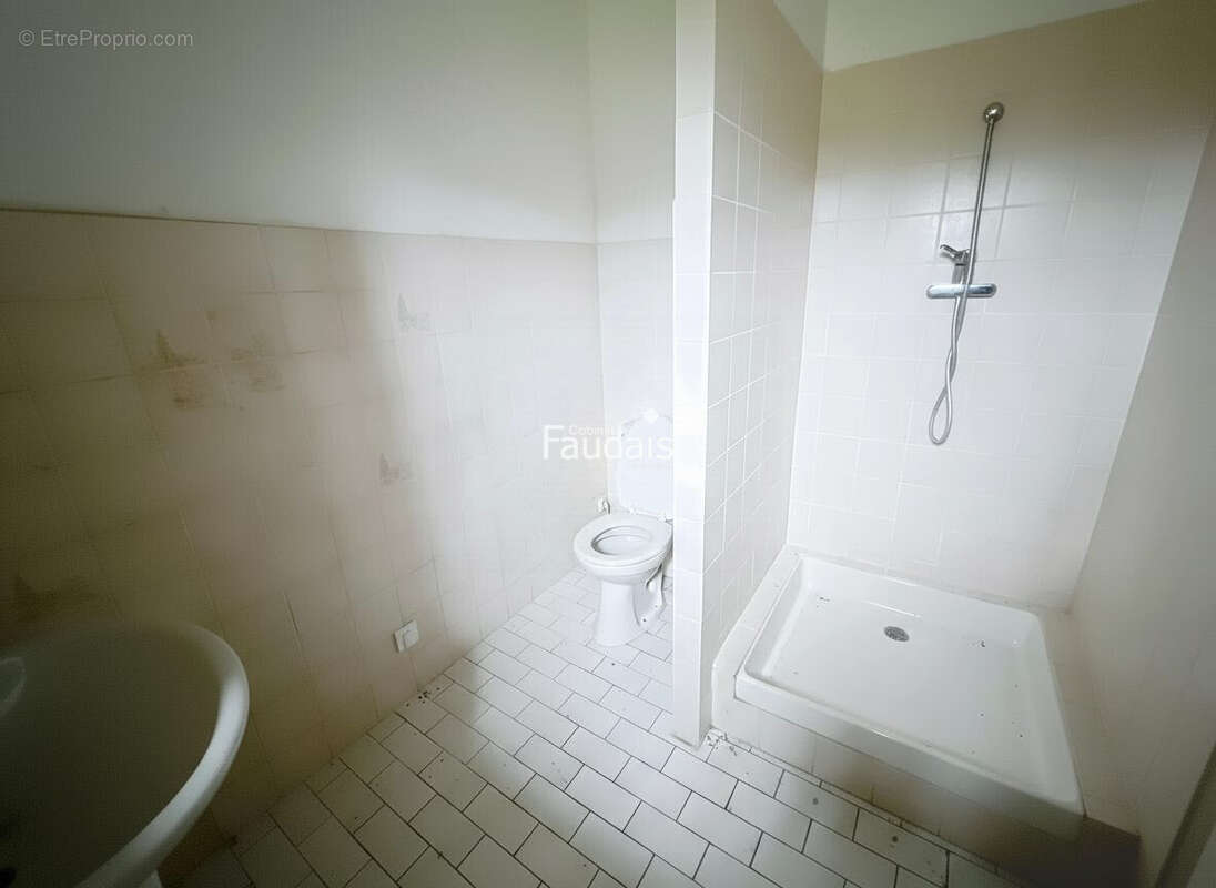 Maison 82 m² à Le Lorey  - photo 5