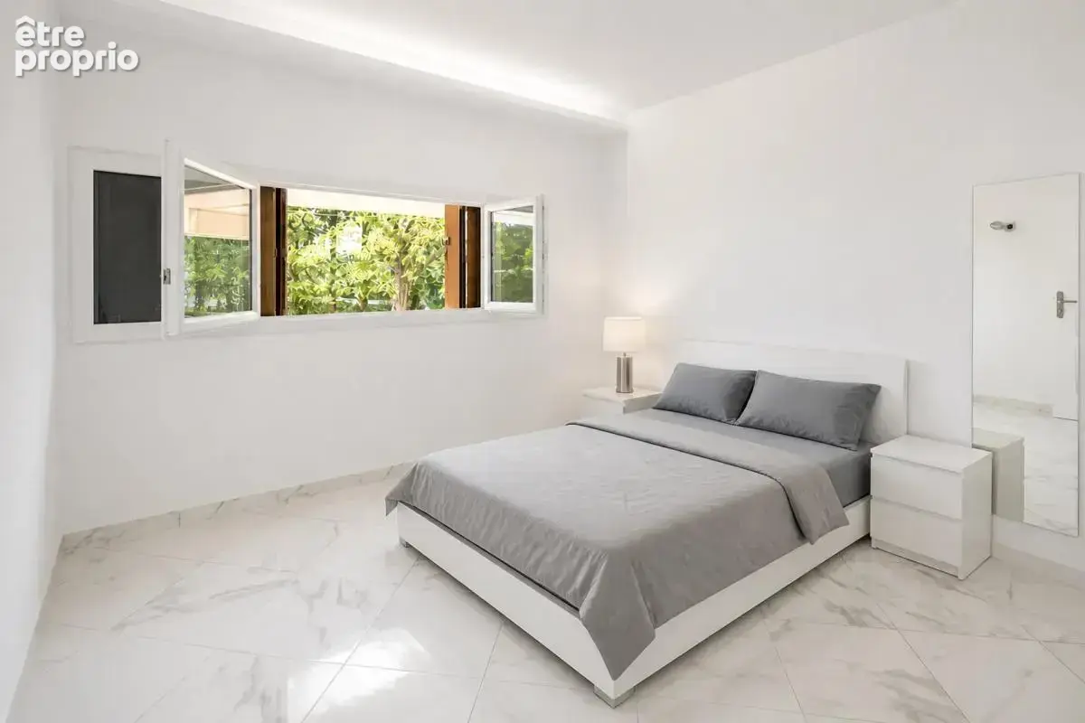 Bel appartement T3 avec loggia, cave et parking - photo 5