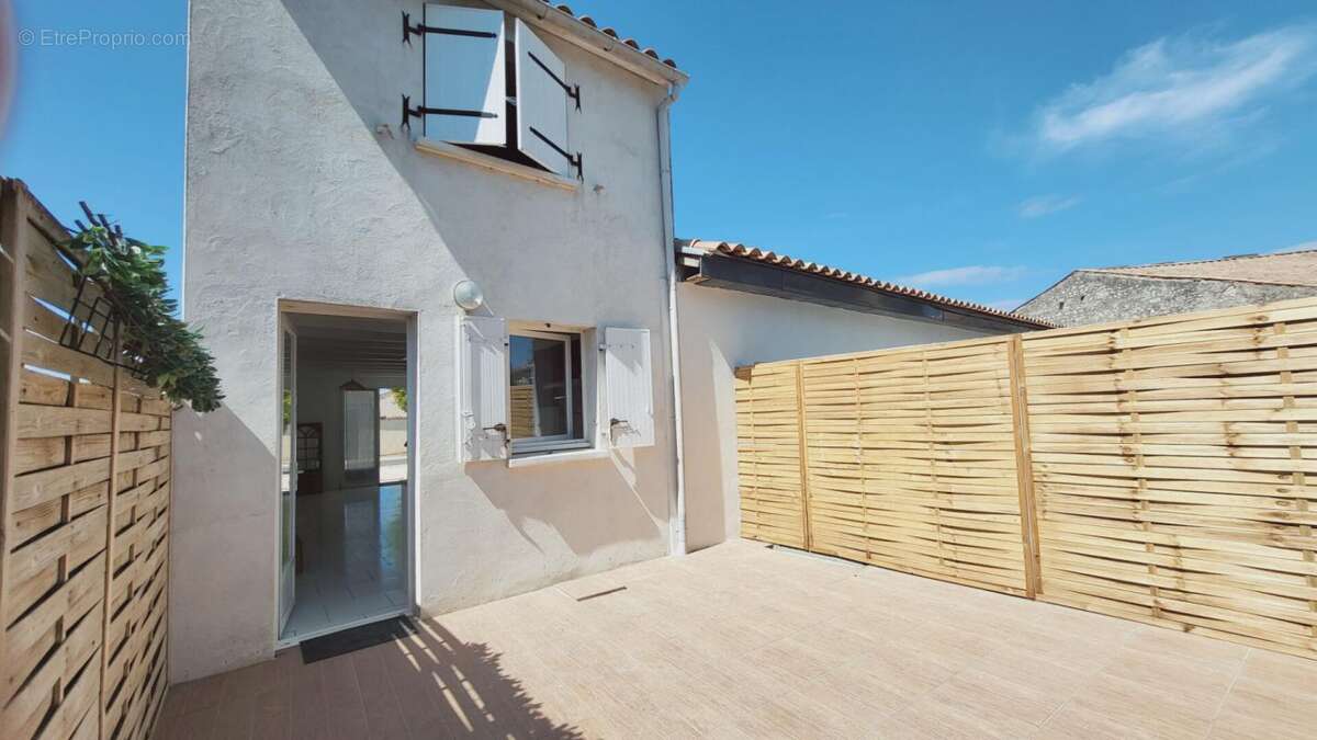 Maison à LA JARRIE