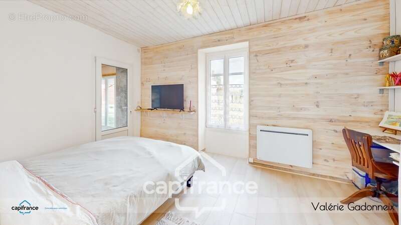 Dpt Vendée (85),  Maison charentaise rénovée avec dépendances et terrain à bâtir – Vix - photo 17