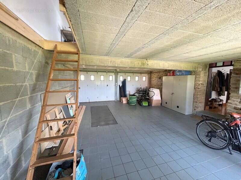 Maison à POULLAN-SUR-MER