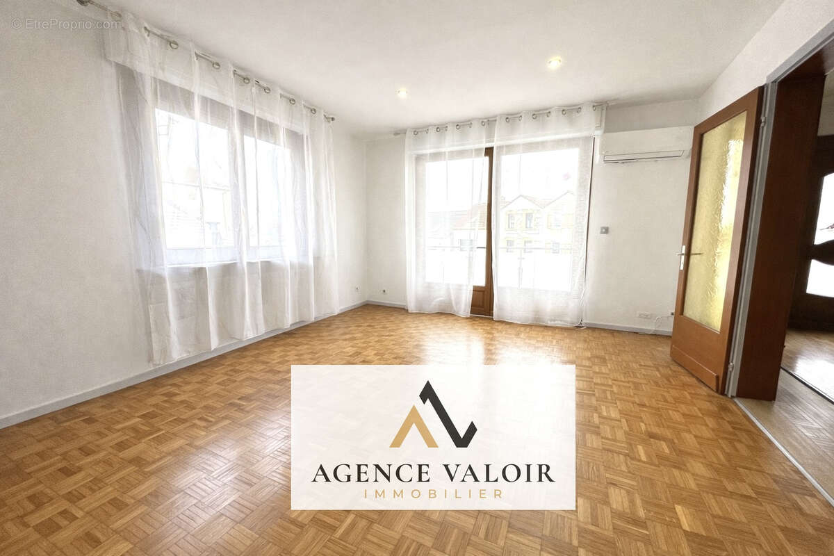 Maison à SEINGBOUSE