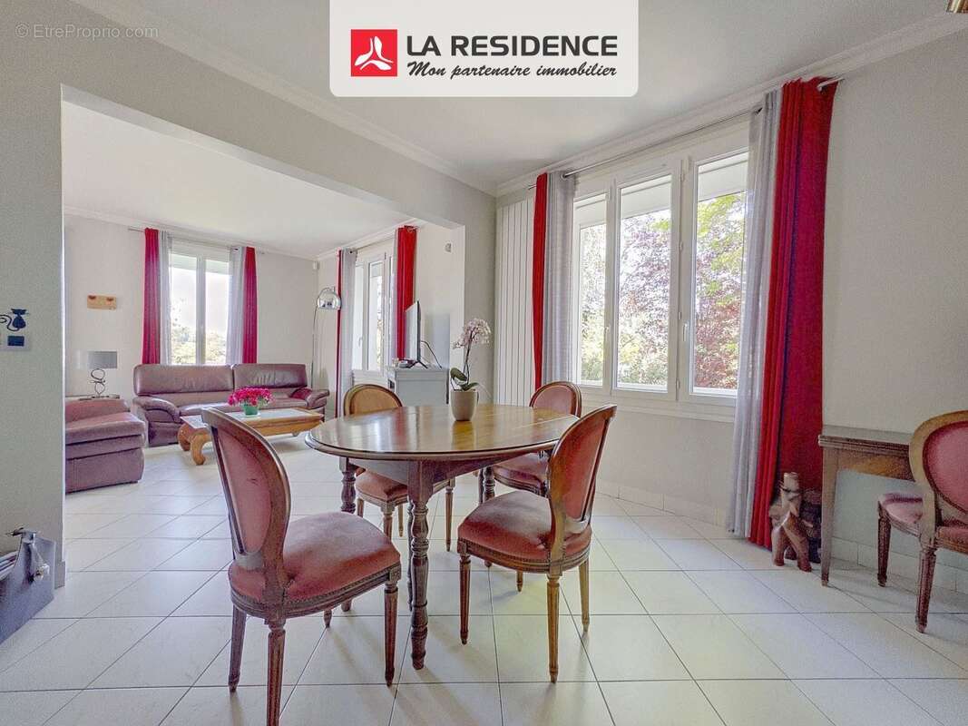 Maison 113 m² à Maule  - photo 3