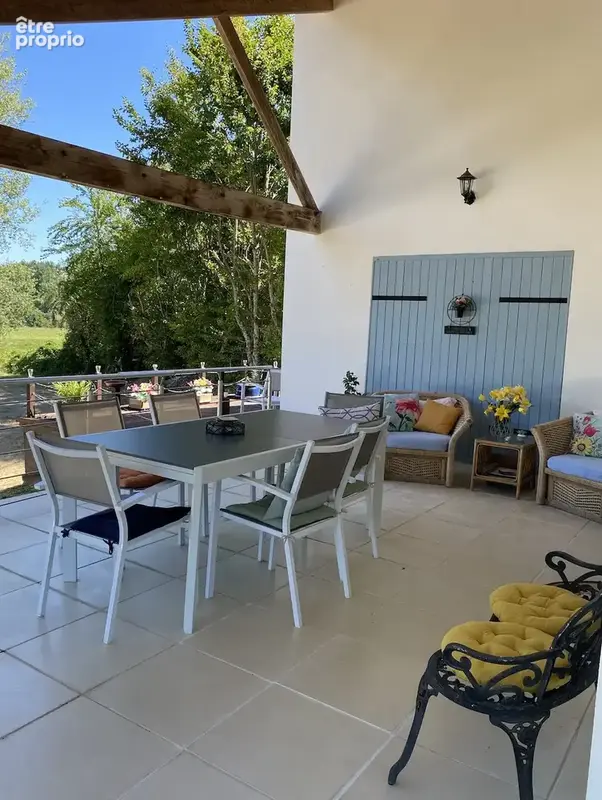 Maison d'architect avec étang, piscine, dépendances au calme. - photo 39