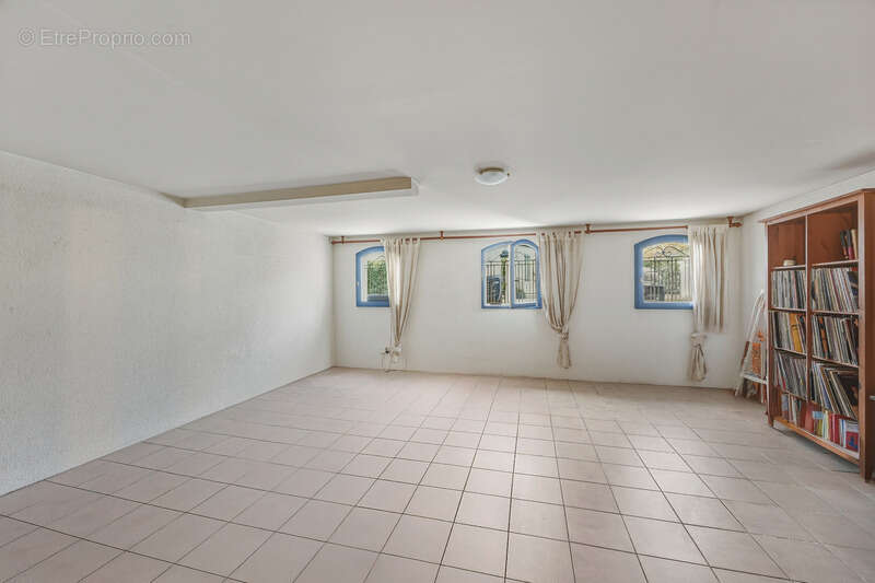 Maison à PREVESSIN-MOENS