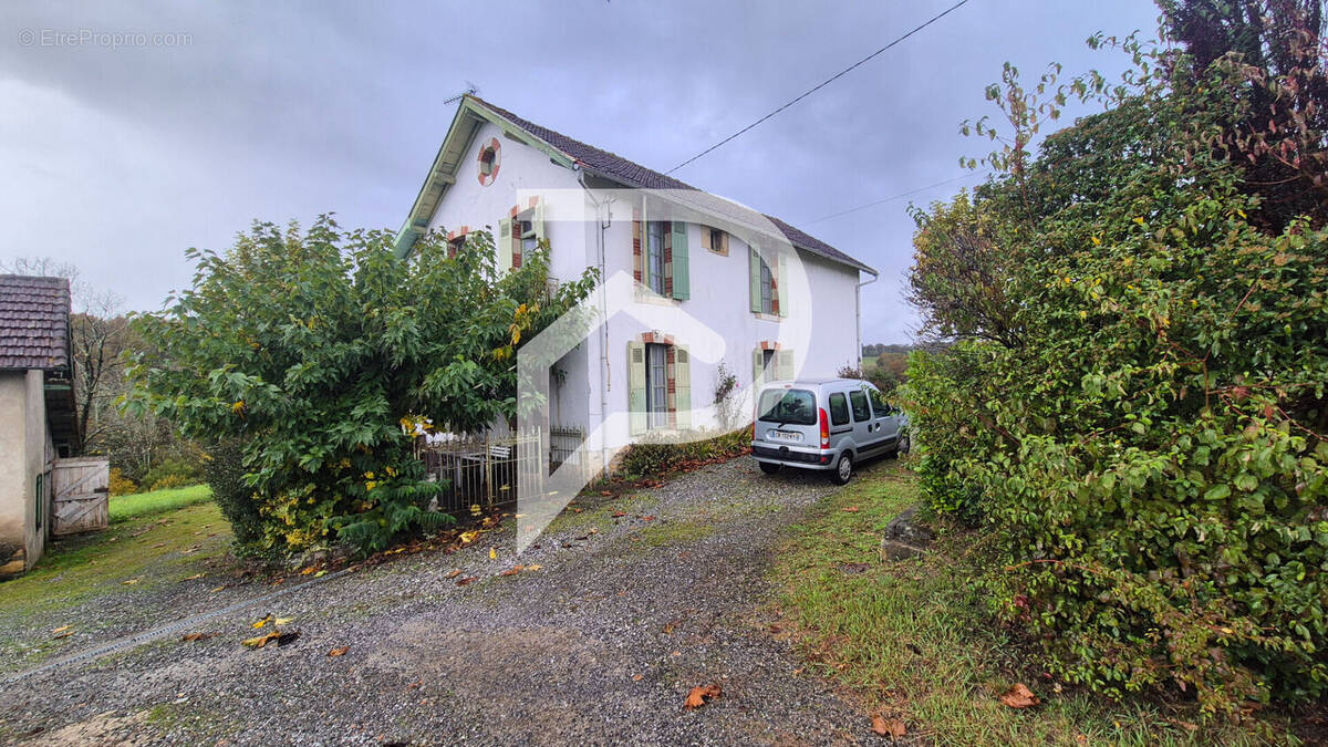Maison à SALIES-DE-BEARN
