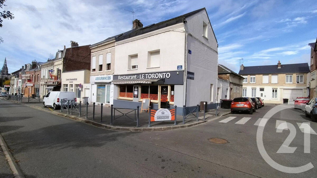Autre à SAINT-QUENTIN