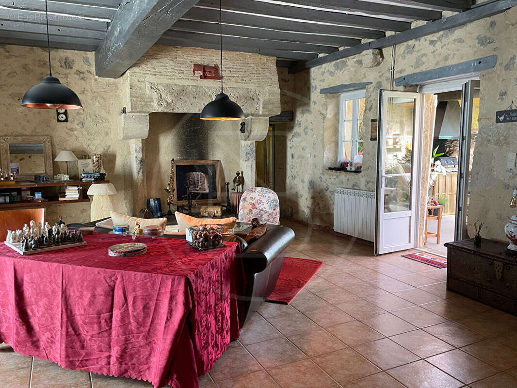 Maison à CADILLAC