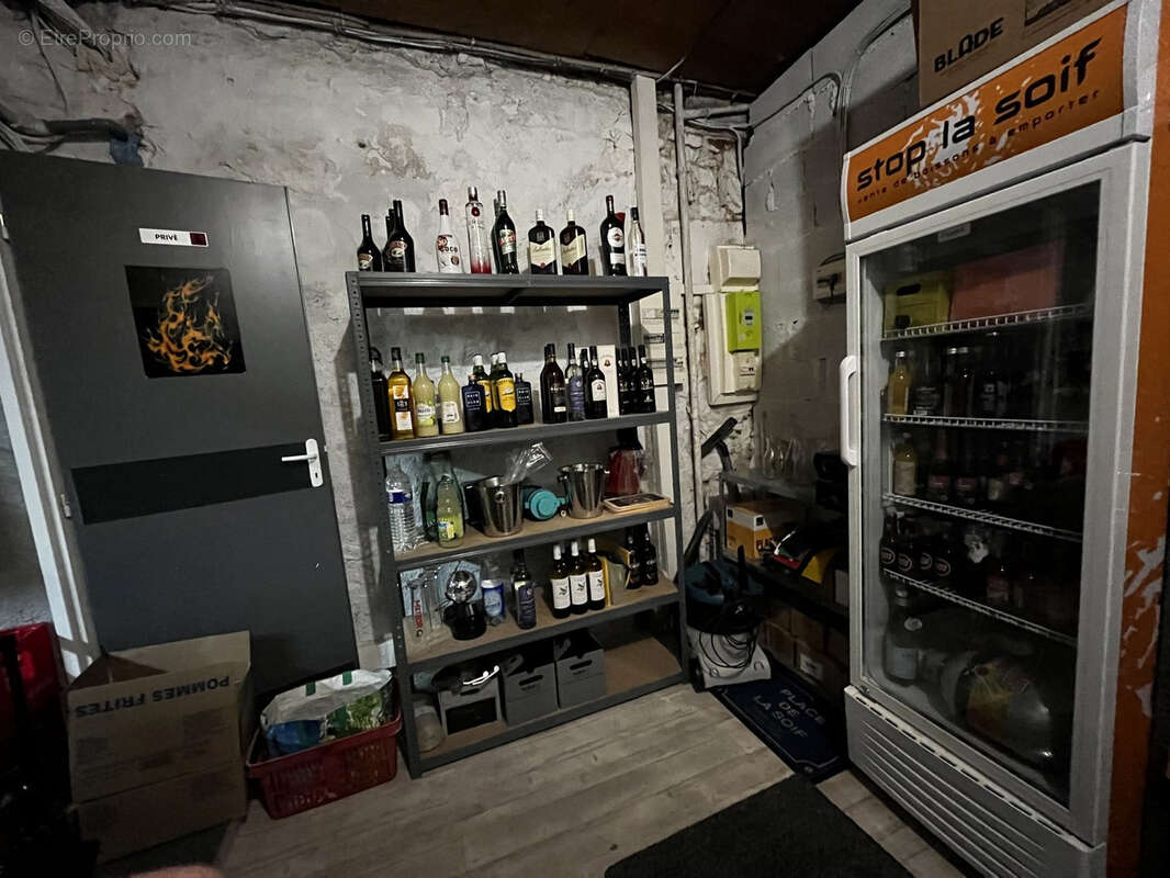 Commerce à CHASSENEUIL-SUR-BONNIEURE