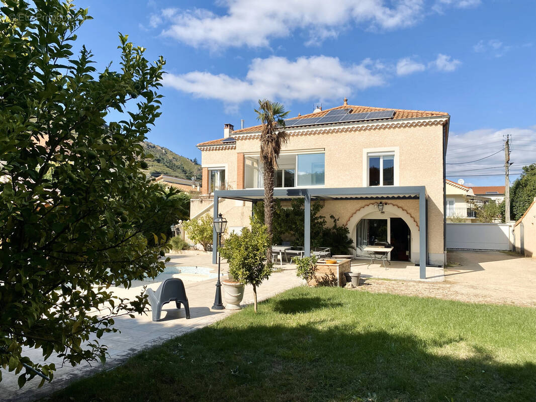 Maison à TOURNON-SUR-RHONE