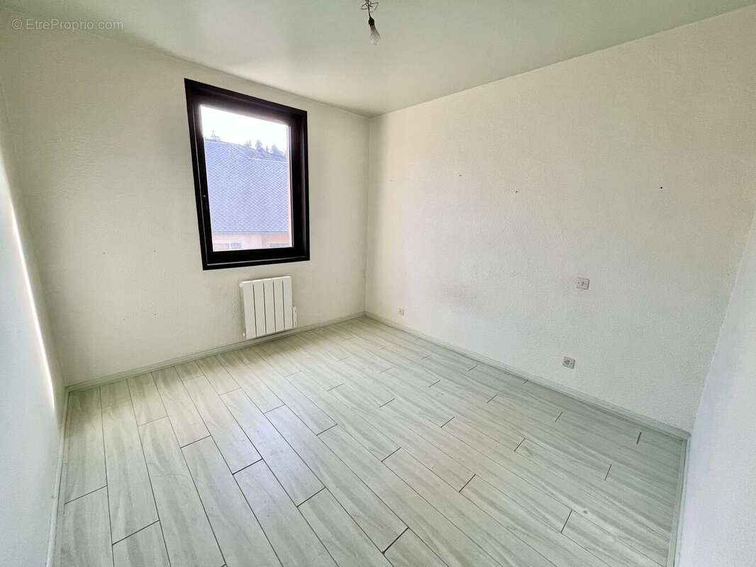 Appartement à MARVEJOLS