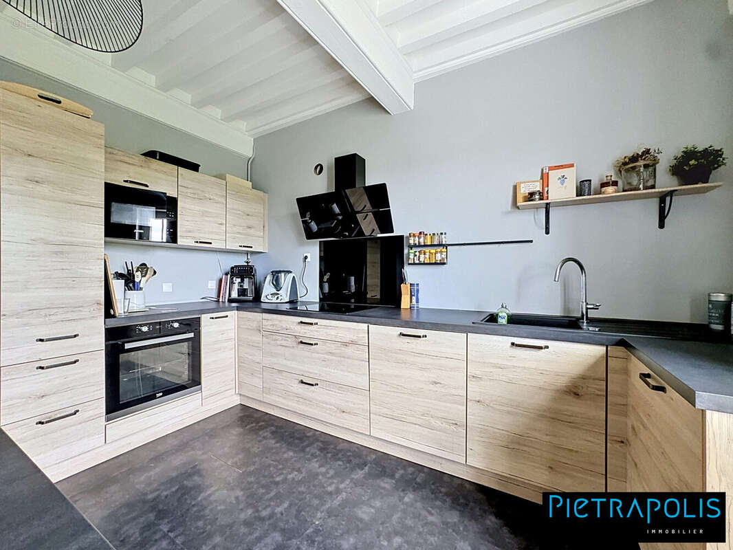 Appartement 152 m² à Pierre-Benite  - photo 9