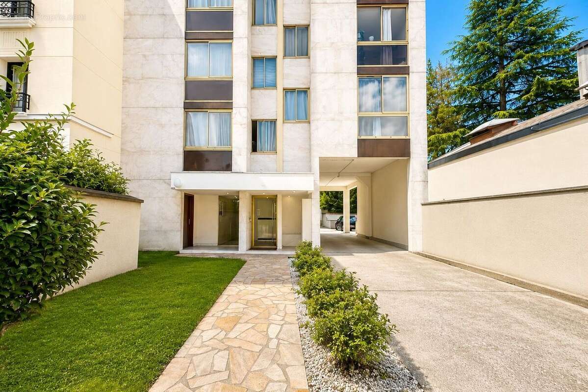 Appartement à SAINT-MAUR-DES-FOSSES