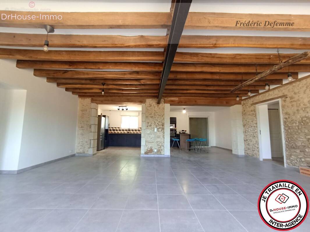 Maison 5 pièces 158 m² à vendre à Beaumont-La-Ronce (37360) - photo 2