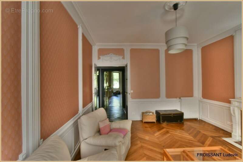 Maison de plus de 300 m² au coeur de Valence (Drôme) 9 pièces / jardin/Piscine - photo 13