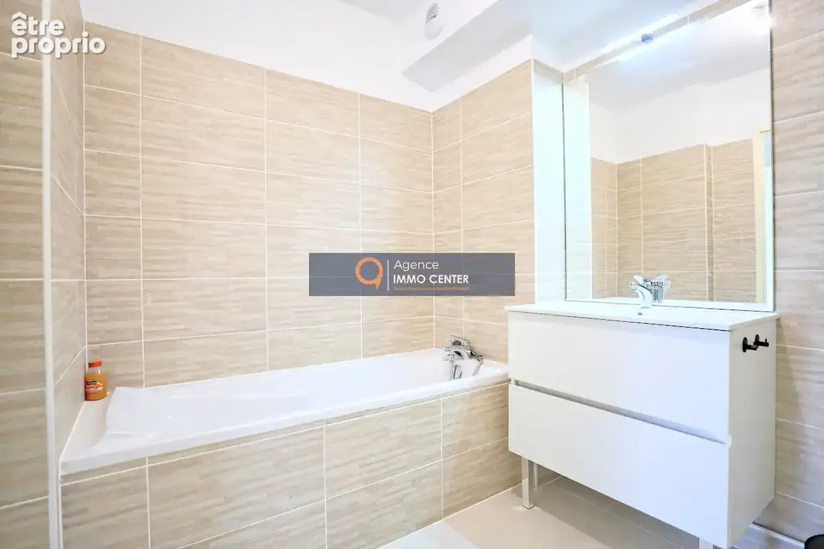 Appartement T4 avec 2 places de stationnement en sous sol sécurisé - photo 8