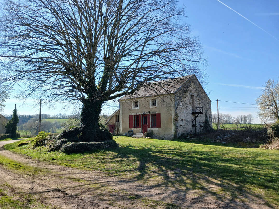 En exclusivité, un ensemble de deux maisons, une habitable de suite et l'autre à améliorer, jardin avec belle - photo 28