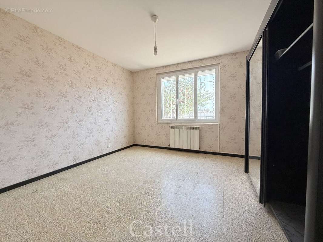 *** maison de plain pied 4 faces, garage *** - photo 12