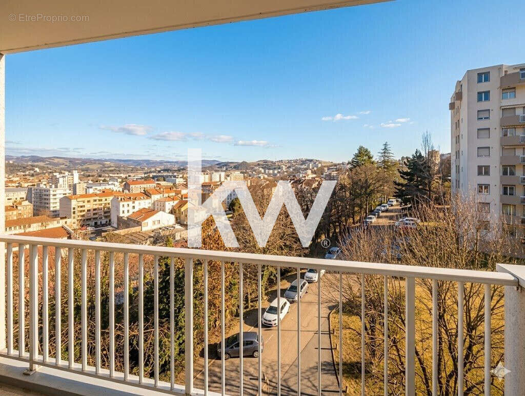 Appartement à SAINT-ETIENNE