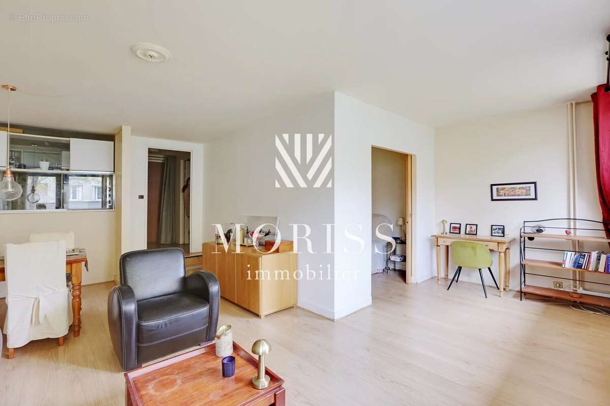 Appartement à PARIS-14E