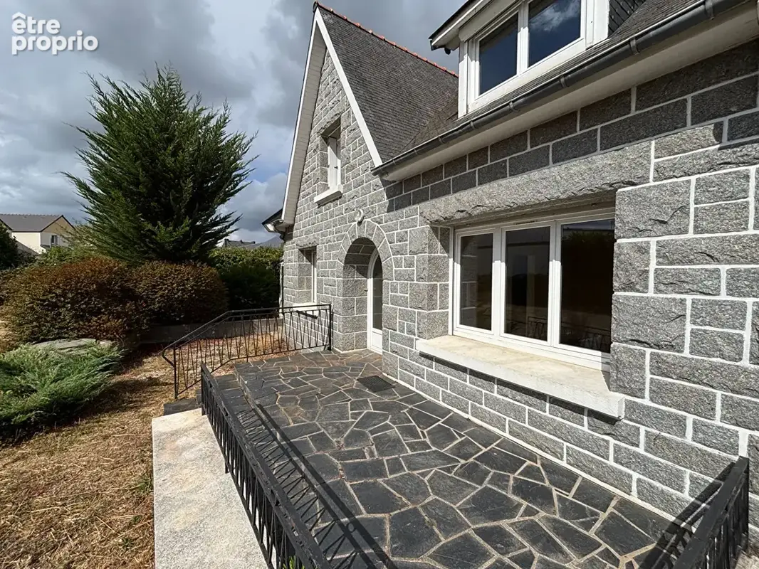 Maison avec vie de plain-pied - bourg de langueux - photo 2