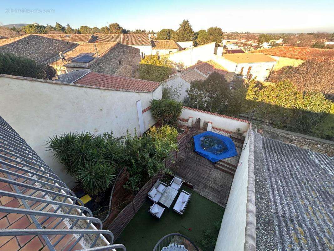 Appartement à POUSSAN