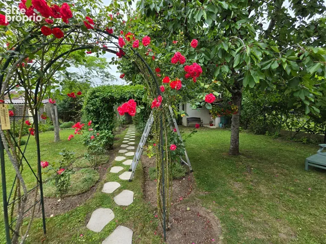 Maison individuelle avec 4 chambres, véranda et magnifique jardin - 175 M2 utiles - photo 18