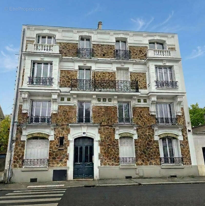 Appartement à LE PERREUX-SUR-MARNE