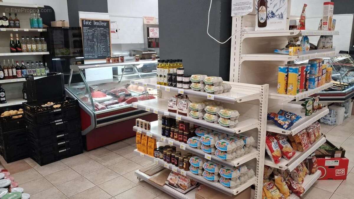 Commerce à SAN-MARTINO-DI-LOTA