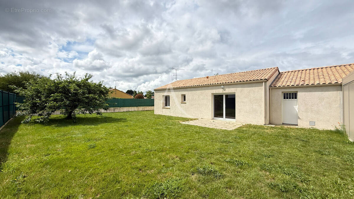 Maison à BELLEVILLE-SUR-VIE