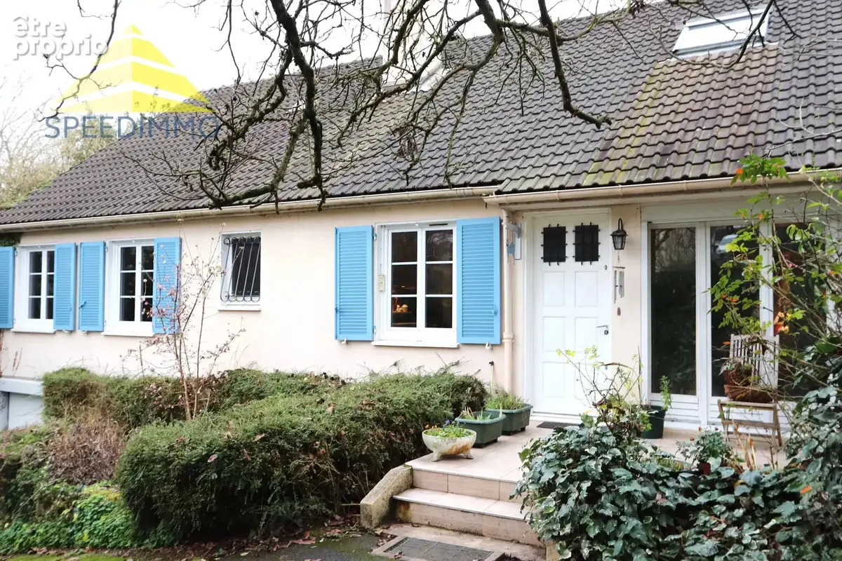 Maison spacieuse à Mandres-les-Roses avec piscine - photo 2