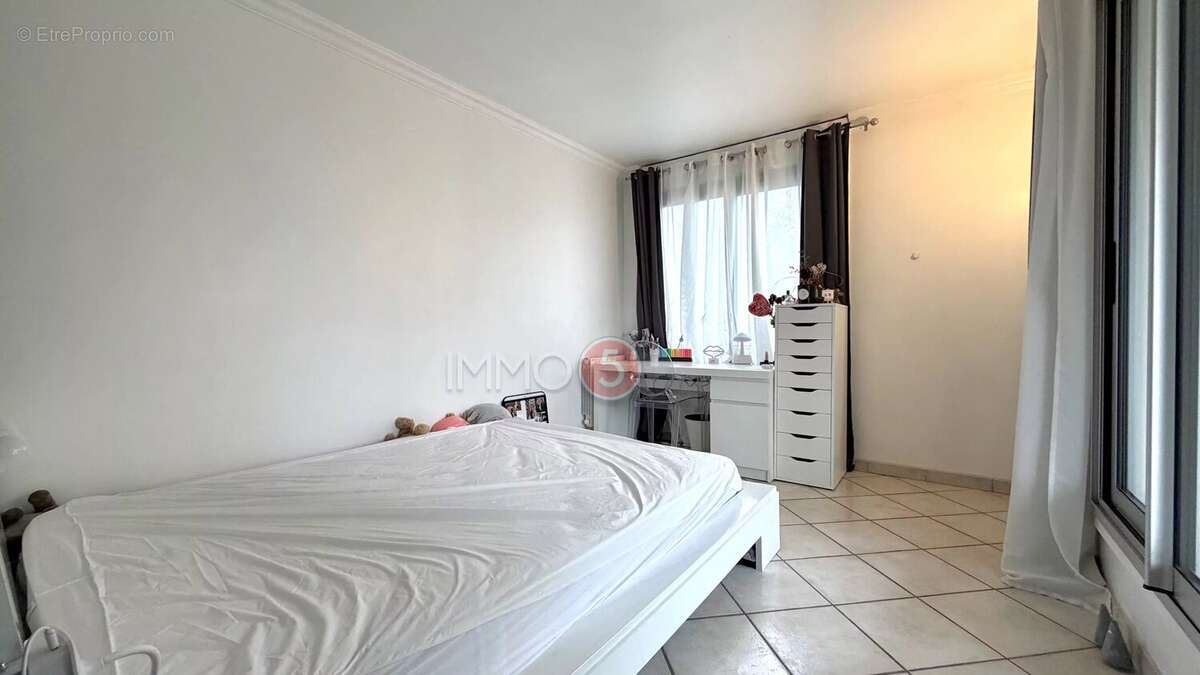 Appartement à LE RAINCY