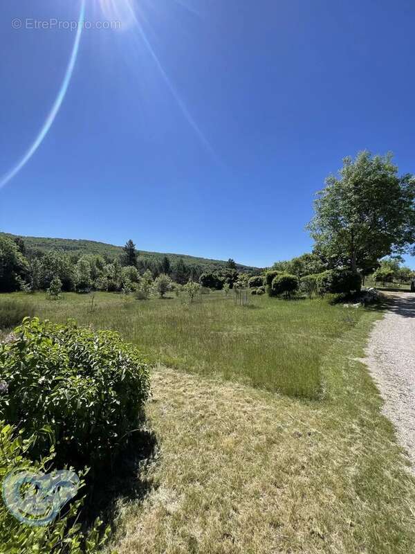 Maison à LES OMERGUES