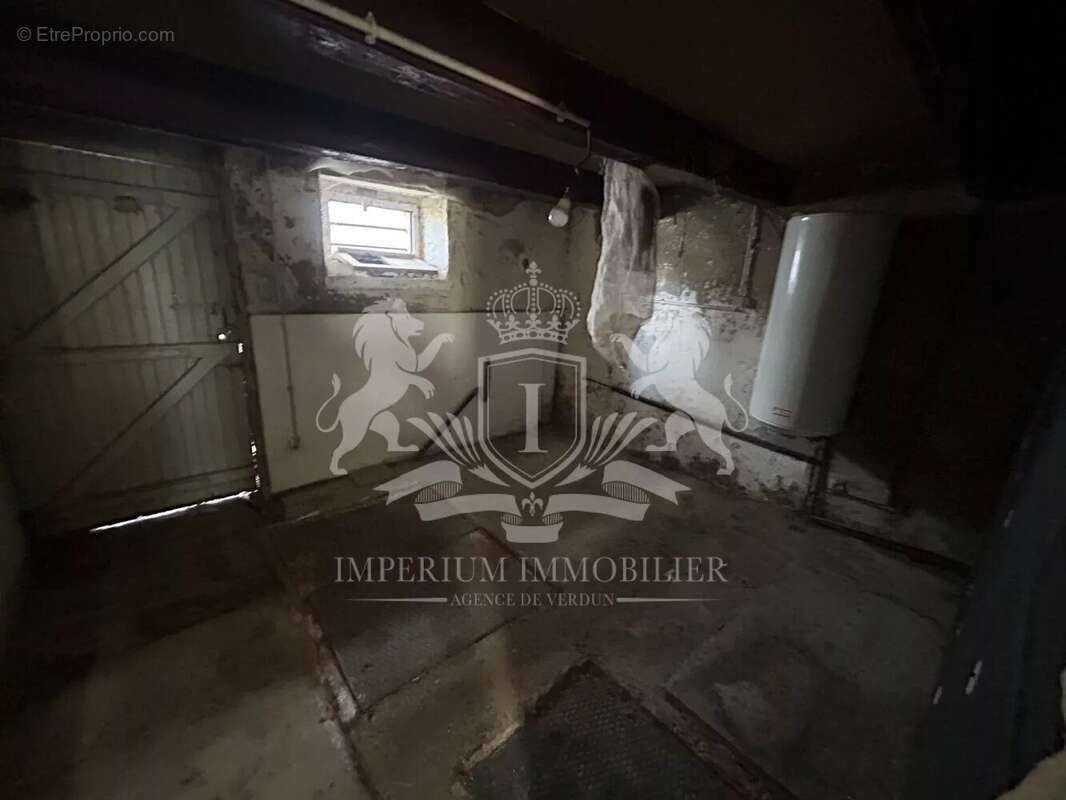 Maison à LINY-DEVANT-DUN