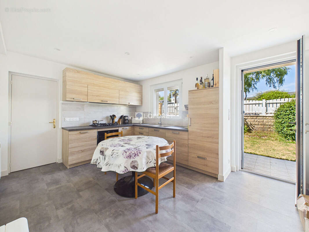 Maison Pluguffan - 4 pièces - photo 2