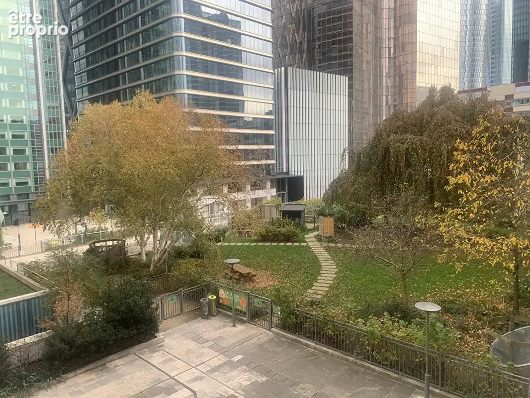 Courbevoie, Métro Esplanade de la Défense - photo 2