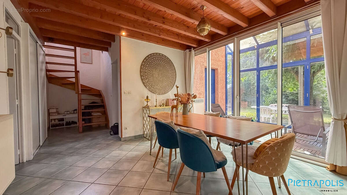 Maison à FONTAINES-SUR-SAONE