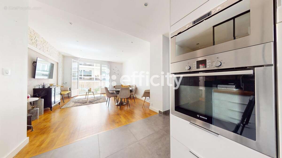 Appartement à LYON-6E