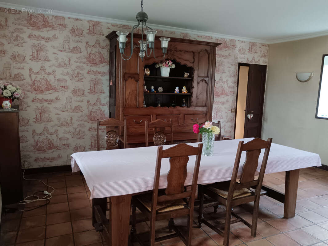 Maison à MONTGEROULT