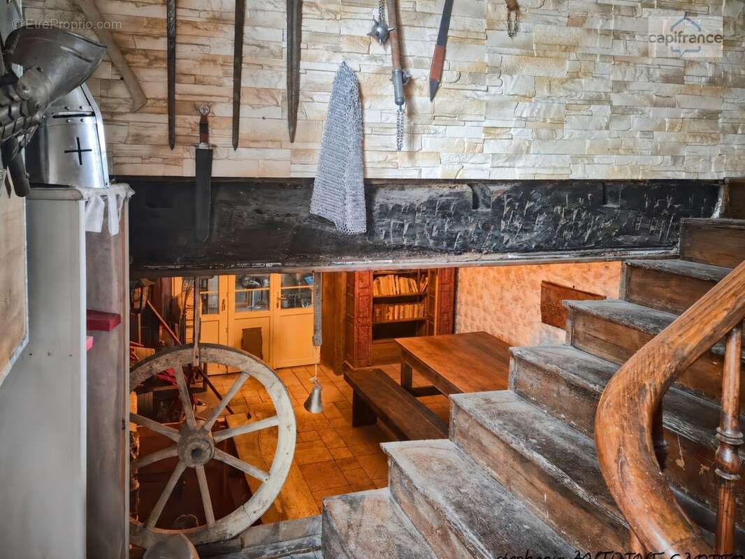 Puyoô – maison de caractère de 188,83 m², 5 chambres, grange d’environ 300 m² et terrain de 1 198 m² – 245 000 € - photo 12