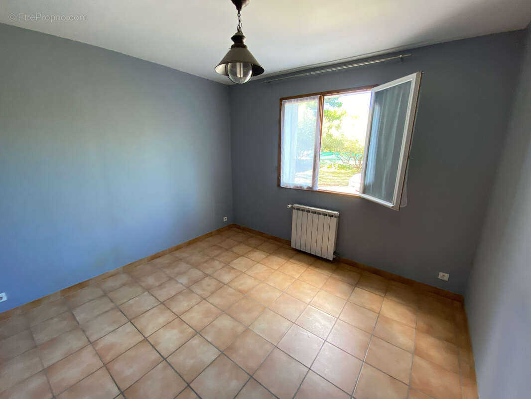 Maison à DURFORT-ET-SAINT-MARTIN-DE-SOSSENAC